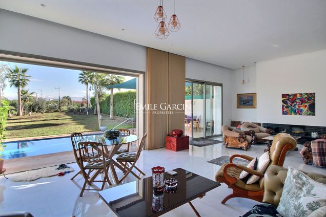 Villa for sale on a golf resort near... - Emile Garcin Maroc