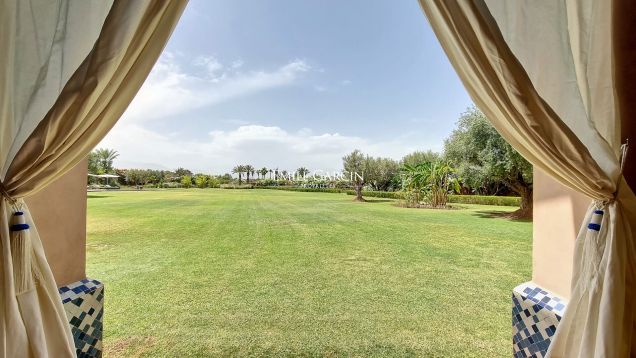 Villa for sale on a beautiful estate 30 minutes from the centre of Marrakech - Emile Garcin Maroc - Image 18