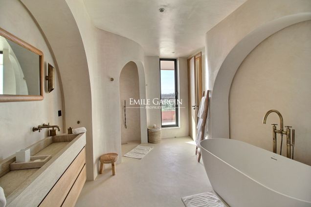 Recently constructed villa for sale close to the main golf courses of Marrakech - Emile Garcin Maroc - Image 9