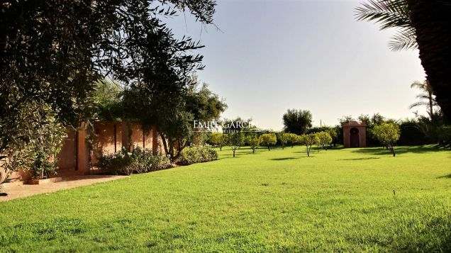 Superbe maison à vendre dans un domaine privé à Marrakech - Emile Garcin Maroc - Image 11