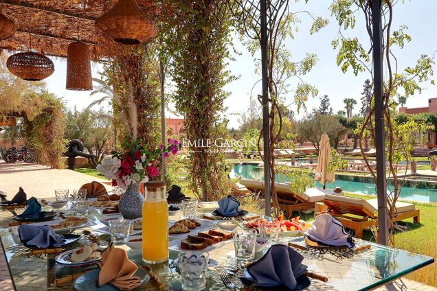 À louer propriété d'exception à 11km de Marrakech - Emile Garcin Maroc - Image 14