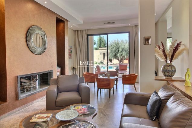 Jolie propriété contemporaine à louer à 20 minutes de Marrakech dans un domaine privé et sécurisé - Emile Garcin Maroc - Image 4