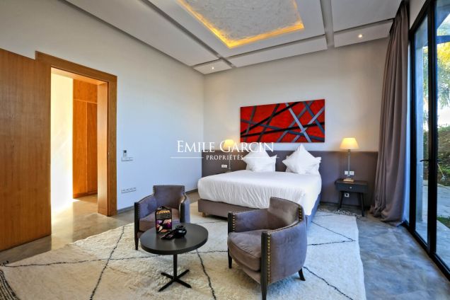 Belle villa contemporaine à louer dans la Palmeraie - Emile Garcin Maroc - Image 5