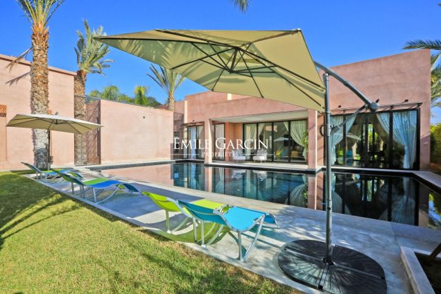 Belle villa contemporaine à louer dans la Palmeraie - Emile Garcin Maroc - Image 10