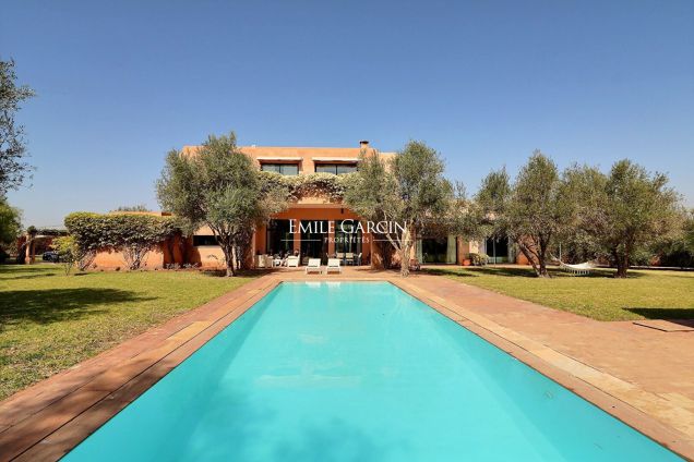 Maison contemporaine située à 10 km de Marrakech - Emile Garcin Maroc - Image 1