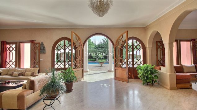 Propriété de six chambres à louer sur la route de l'Ourika à 11km de Marrakech - Emile Garcin Maroc - Image 2
