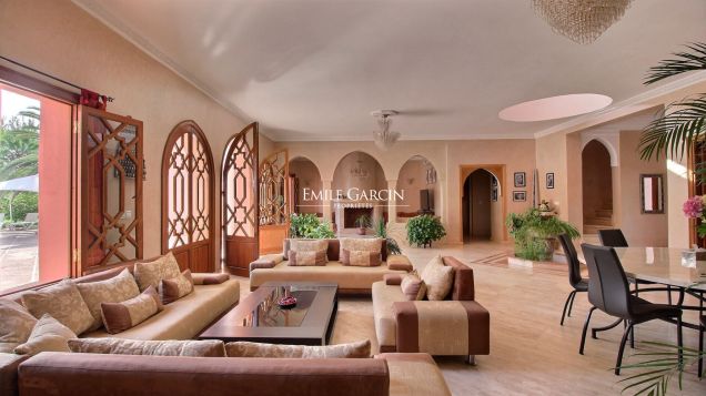 Propriété de six chambres à louer sur la route de l'Ourika à 11km de Marrakech - Emile Garcin Maroc - Image 8