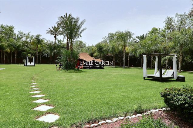 Propriété à louer dans la Palmeraie de Marrakech - Emile Garcin Maroc - Image 13