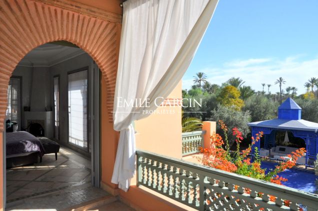 À louer maison au coeur d'un jardin luxuriant dans la Palmeraie de Marrakech - Emile Garcin Maroc - Image 4