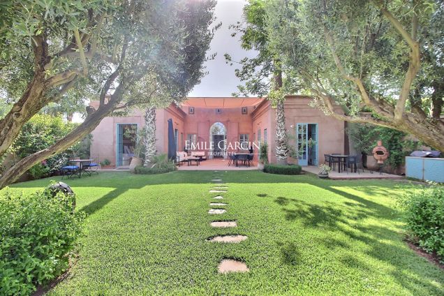 À vendre villa de plain- pied sur la route de Ouarzazate à Marrakech - Emile Garcin Maroc - Image 10