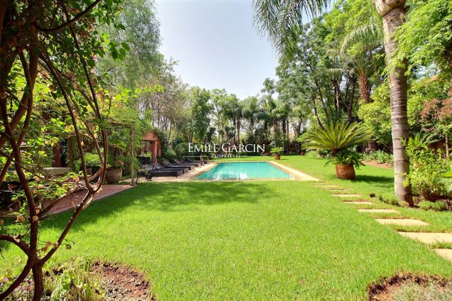 À vendre superbe villa sur le golf d'Amelkis à Marrakech - Emile Garcin Maroc - Image 6
