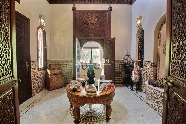 À vendre superbe maison sur le golf d'Amelkis à Marrakech - Emile Garcin Maroc - Image 2