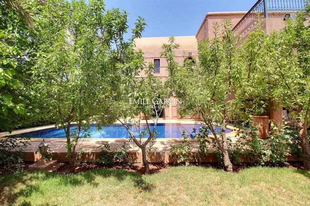 À vendre superbe maison sur le golf d'Amelkis à Marrakech - Emile Garcin Maroc - Image 11