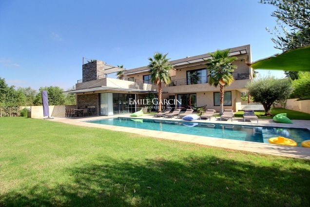À vendre villa sur golf à Marrakech - Emile Garcin Maroc - Image 1