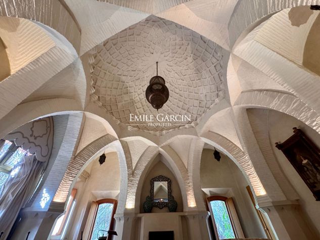 Unique, villa au coeur du triangle d'or de la Palmeraie à Marrakech - Emile Garcin Maroc - Image 9