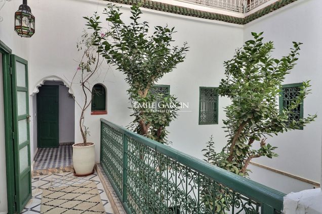 À vendre riad au quartier Riad Laarouss à Marrakech - Emile Garcin Maroc - Image 5