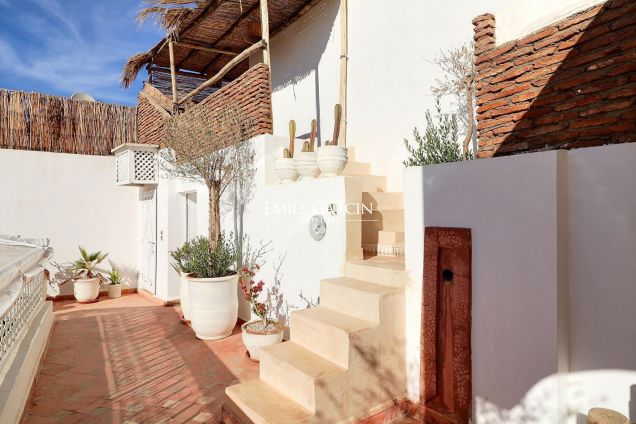À vendre riad au quartier Riad Laarouss à Marrakech - Emile Garcin Maroc - Image 11