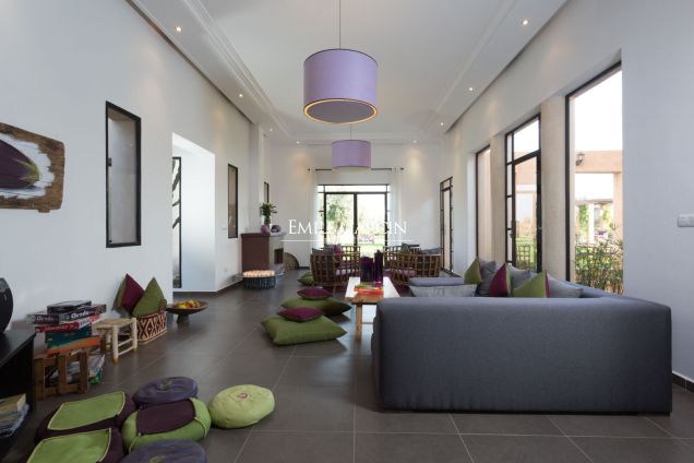 À vendre propriété contemporaine sur la route d'Amizmiz à Marrakech - Emile Garcin Maroc - Image 5