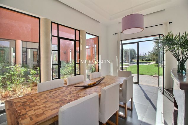 À vendre propriété contemporaine sur la route d'Amizmiz à Marrakech - Emile Garcin Maroc - Image 6