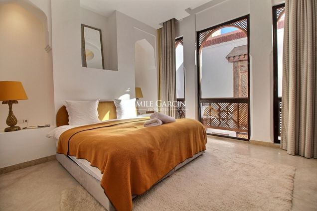À vendre Riad d'exception au quartier Dar El Bacha à Marrakech - Emile Garcin Maroc - Image 9