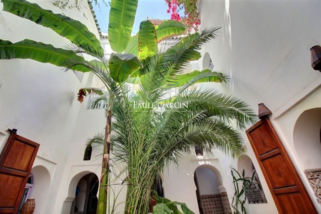 À vendre riad dans le quartier Sidi Benslimane à Marrakech - Emile Garcin Maroc - Image 1