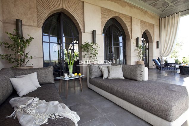À vendre superbe propriété en front de golf à Marrakech - Emile Garcin Maroc - Image 9
