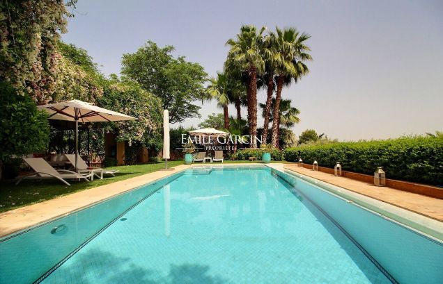 Rare, villa à vendre en front de golf à Marrakech - Emile Garcin Maroc - Image 11