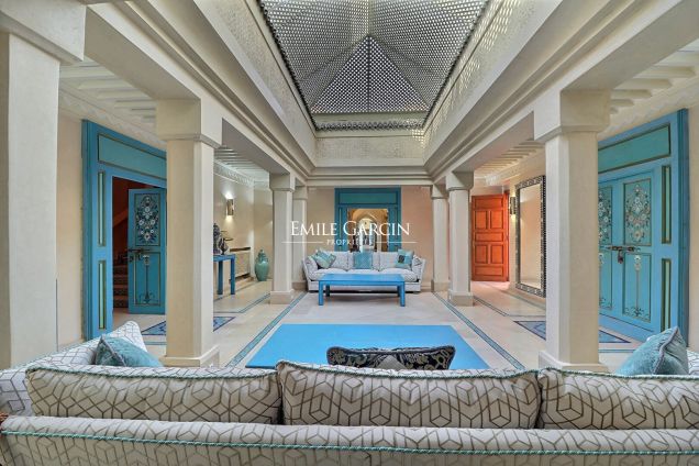 Unique, villa au coeur du triangle d'or de la Palmeraie à Marrakech - Emile Garcin Maroc - Image 7