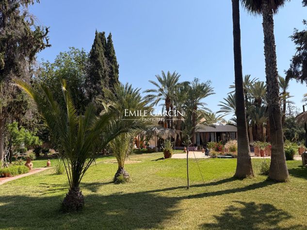 À vendre maison au coeur de la palmeraie à Marrakech - Emile Garcin Maroc - Image 1