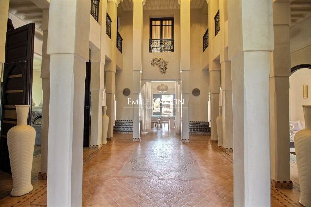 Villa à vendre dans un domaine privé à Marrakech - Emile Garcin Maroc - Image 2