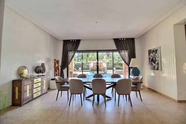 À vendre maison contemporaine à 2 minutes d'Amelkis à Marrakech - Emile Garcin Maroc - Image 5