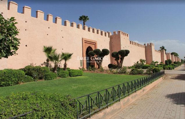 À vendre terrain au quartier Mouassine à Marrakech - Emile Garcin Maroc - Image 1