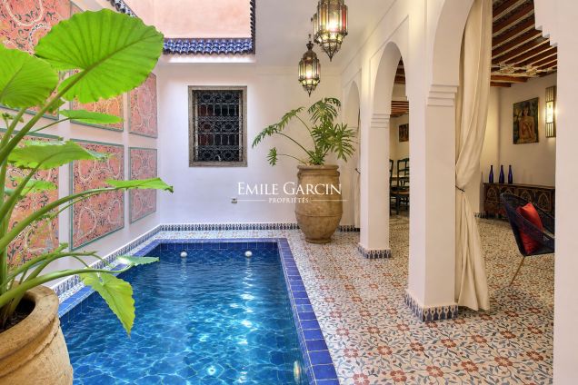 À vendre Riad de charme dans le quartier Barroudine à Marrakech - Emile Garcin Maroc - Image 2