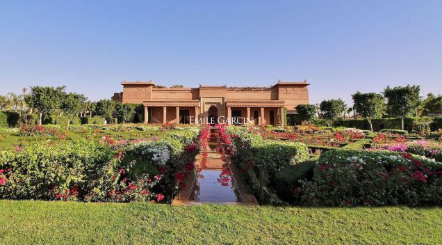 Palais à vendre dans la Palmeraie de Marrakech - Emile Garcin Maroc - Image 1