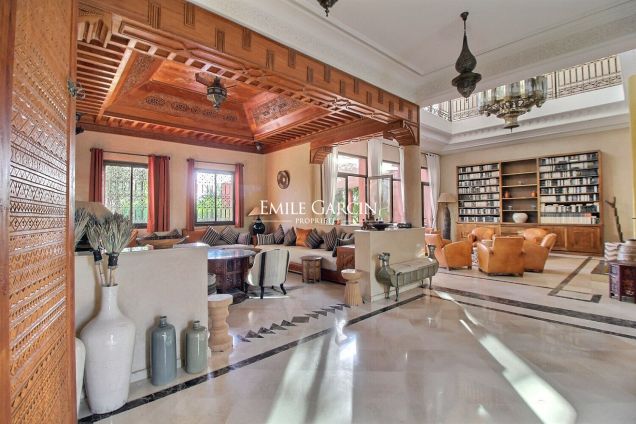 À vendre maison sur la route de Sidi Abdallah Ghiyat à Marrakech - Emile Garcin Maroc - Image 3