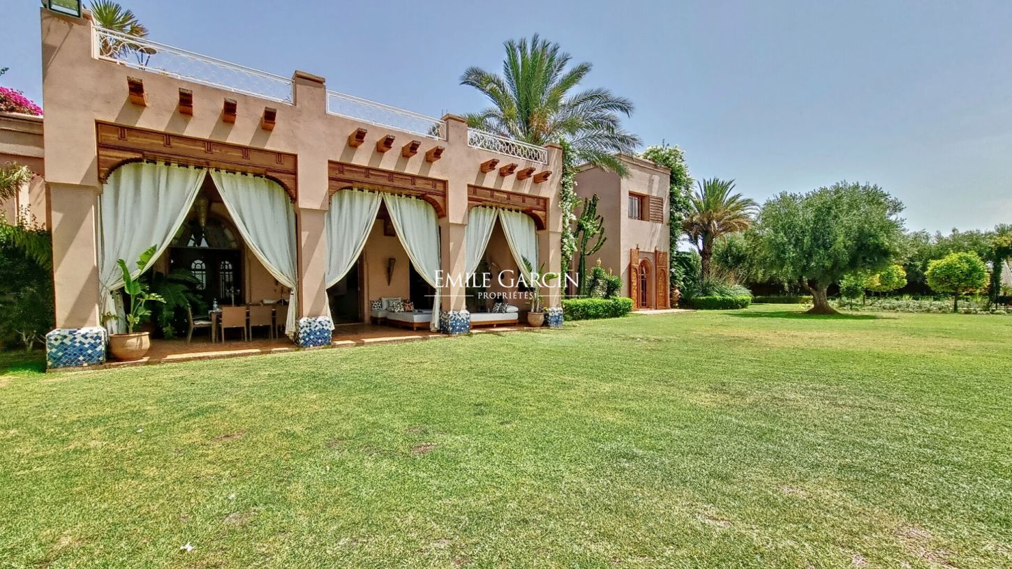 À vendre villa située dans un joli domaine  à 30 minutes du centre de Marrakech - Emile Garcin Maroc - Image 1