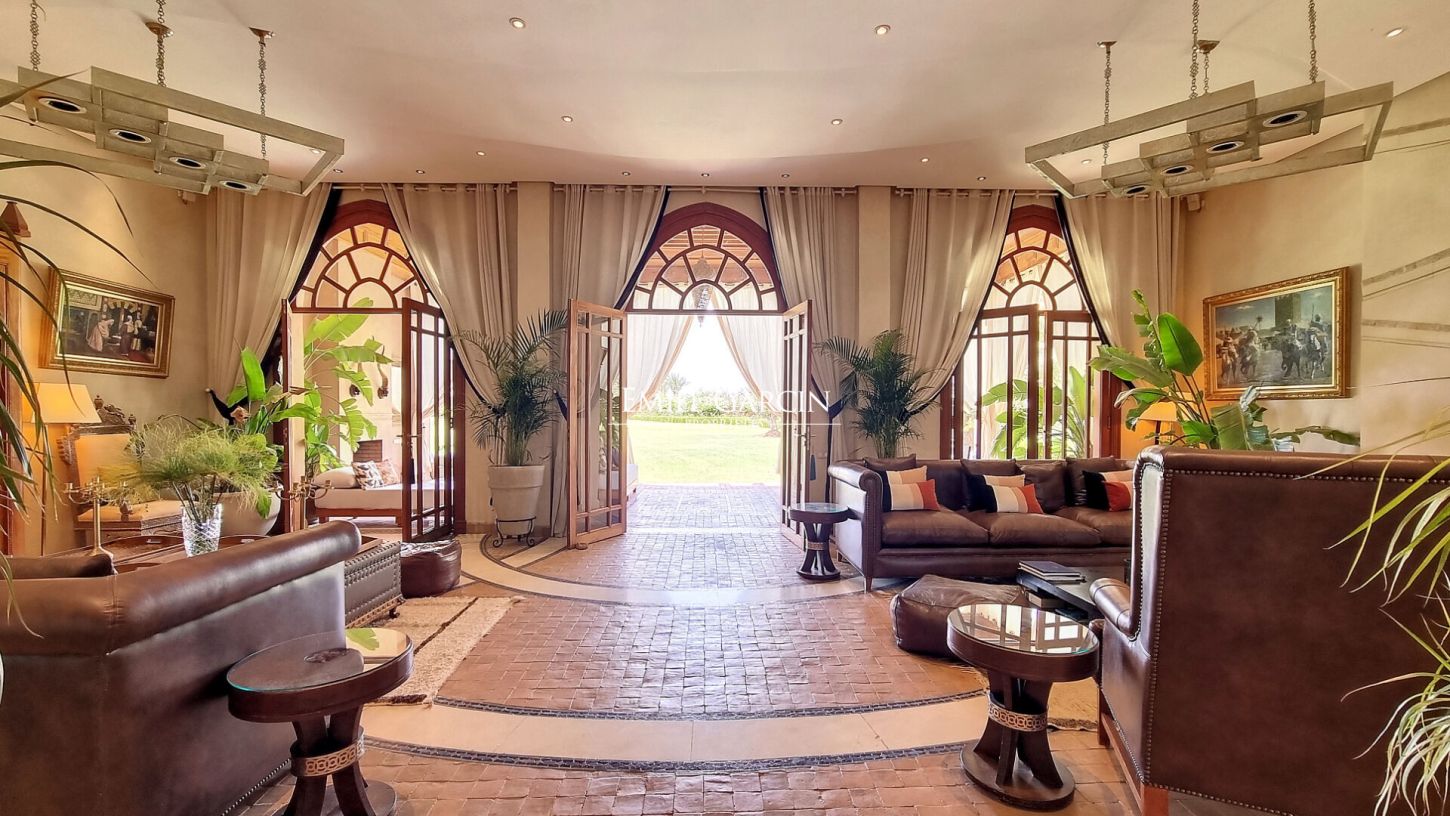À vendre villa située dans un joli domaine  à 30 minutes du centre de Marrakech - Emile Garcin Maroc - Image 5