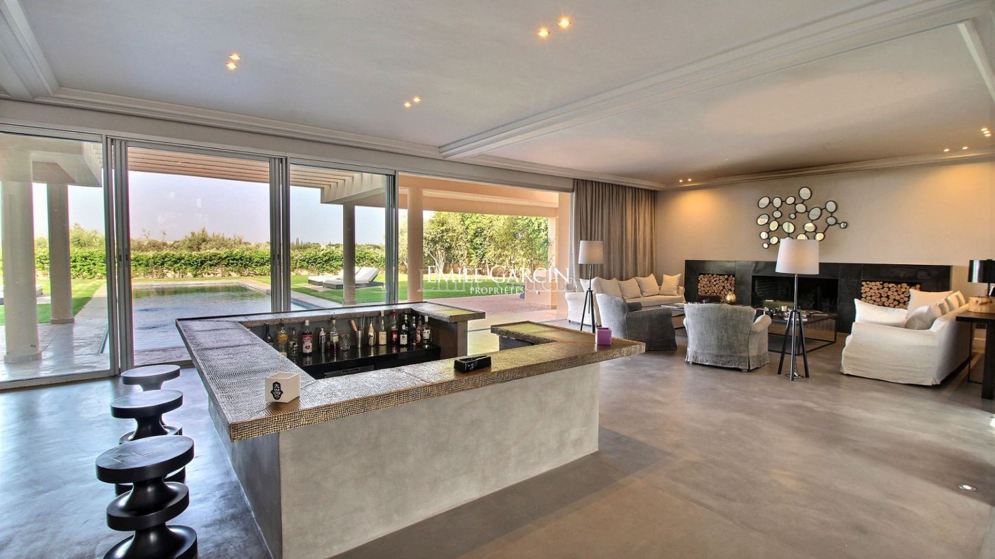 Propriété contemporaine à vendre en première ligne sur le golf d'Al Maaden - Emile Garcin Maroc - Image 3