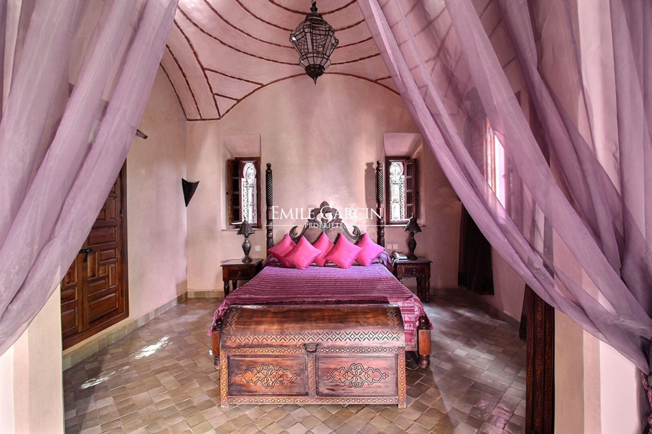 House for sale a few minutes from the centre of Marrakech - Emile Garcin Maroc - Image 4