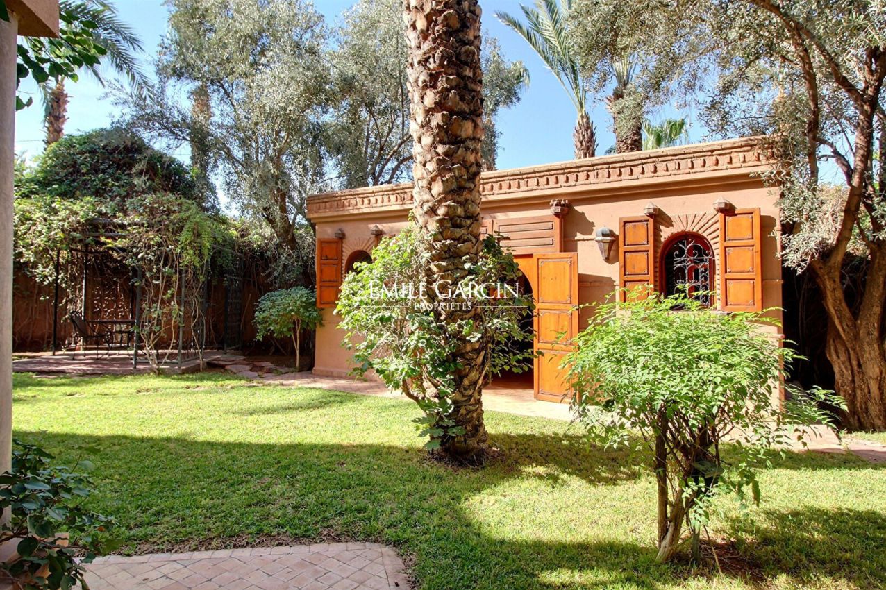 House for sale a few minutes from the centre of Marrakech - Emile Garcin Maroc - Image 6