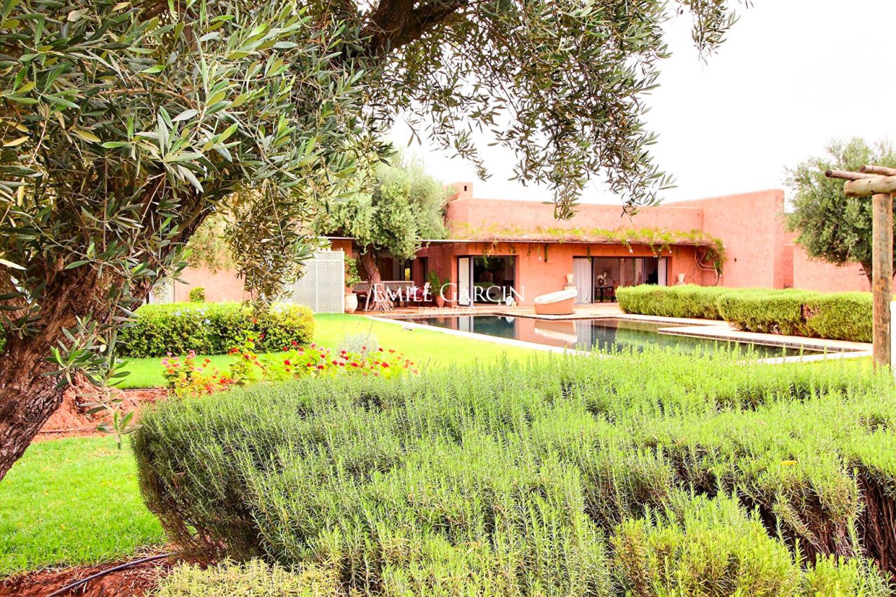Villa à vendre au coeur d'un domaine golfique - Emile Garcin Maroc - Image 1