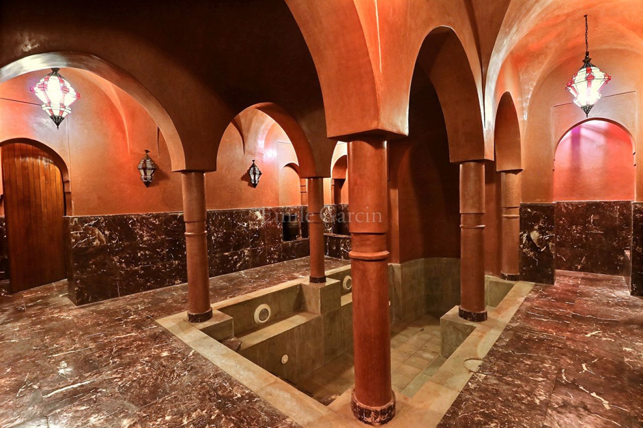 Demeure de 3600 m² à vendre dans la Palmeraie de Marrakech - Emile Garcin Maroc - Image 7