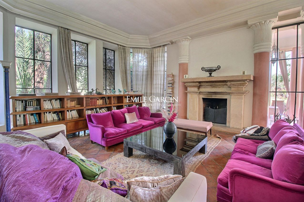 Propriété à vendre, réalisée par l'architecte Bill Willis en plein coeur de la Palmeraie à Marrakech. - Emile Garcin Maroc - Image 6