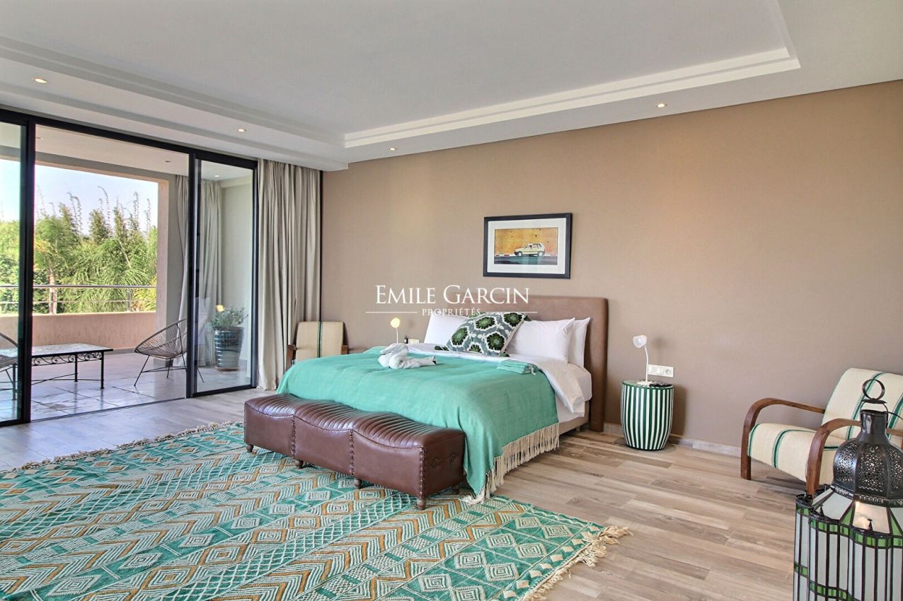 Jolie propriété contemporaine à louer à 20 minutes de Marrakech dans un domaine privé et sécurisé - Emile Garcin Maroc - Image 9