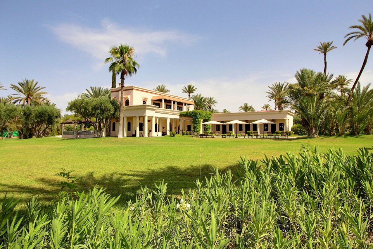 Propriété à louer dans un domaine privé à Bab Atlas à Marrakech - Emile Garcin Maroc - Image 1