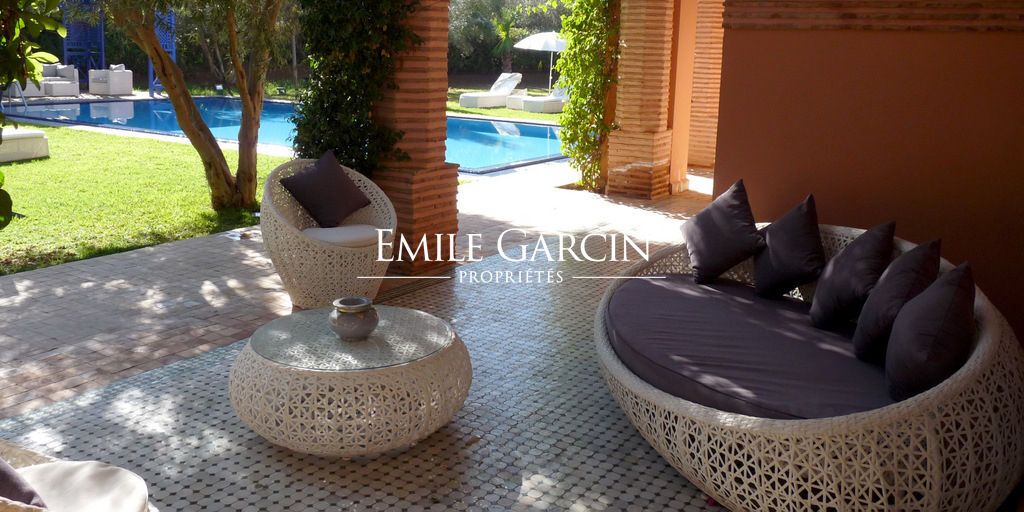 À louer maison au coeur d'un jardin luxuriant dans la Palmeraie de Marrakech - Emile Garcin Maroc - Image 11