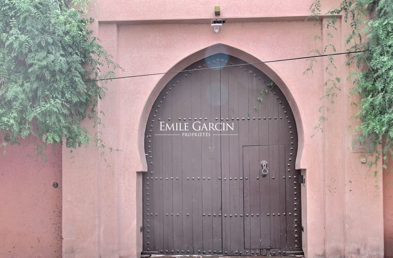 À vendre beau Riad au quartier de la Kasbah à Marrakech - Emile Garcin Maroc - Image 1