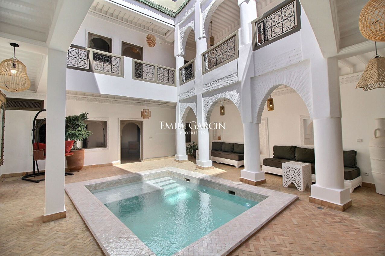À vendre Riad neuf au quartier de la Kasbah à Marrakech - Emile Garcin Maroc - Image 1