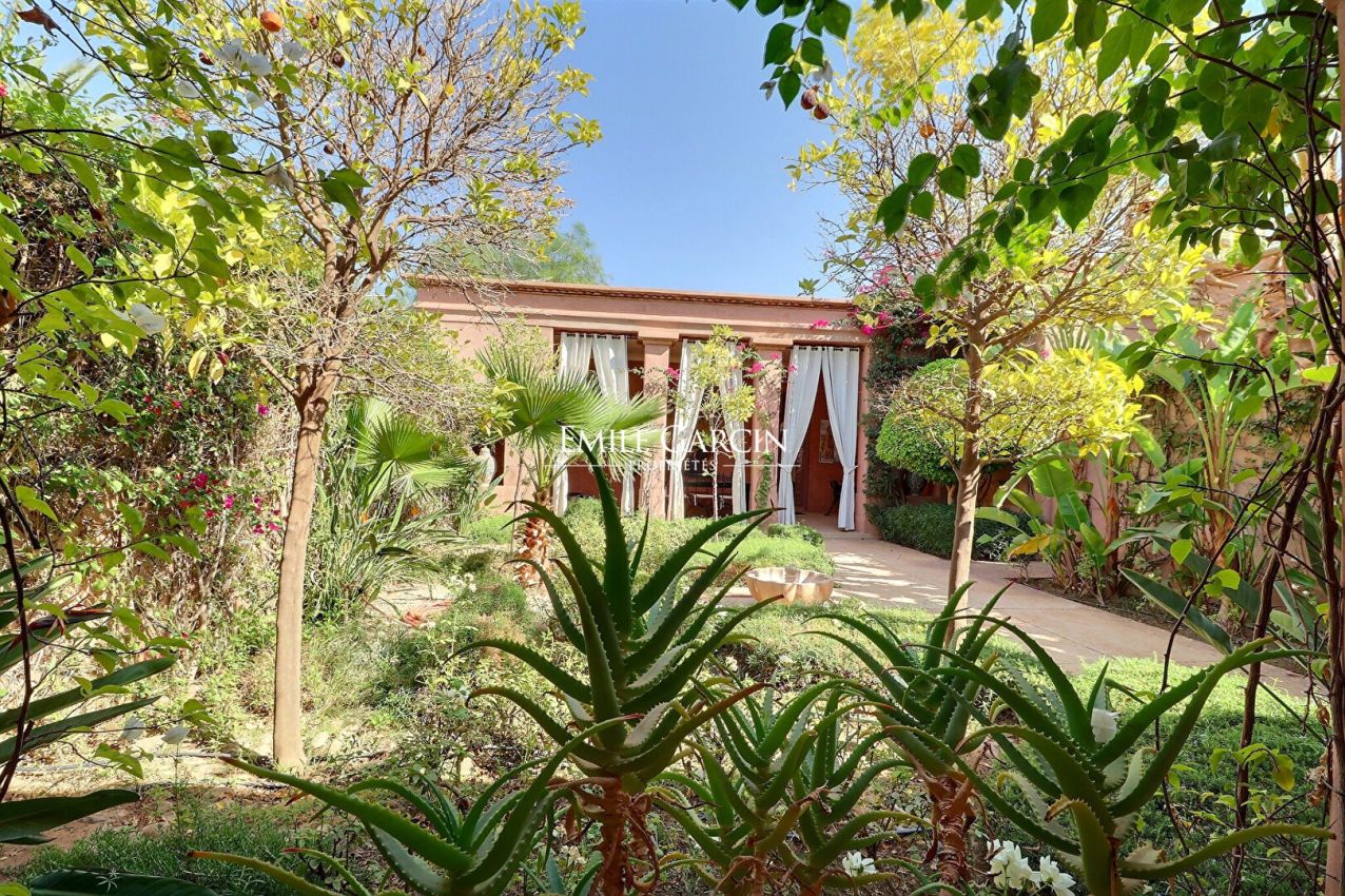 À vendre villa de charme dans un domaine à Marrakech - Emile Garcin Maroc - Image 9