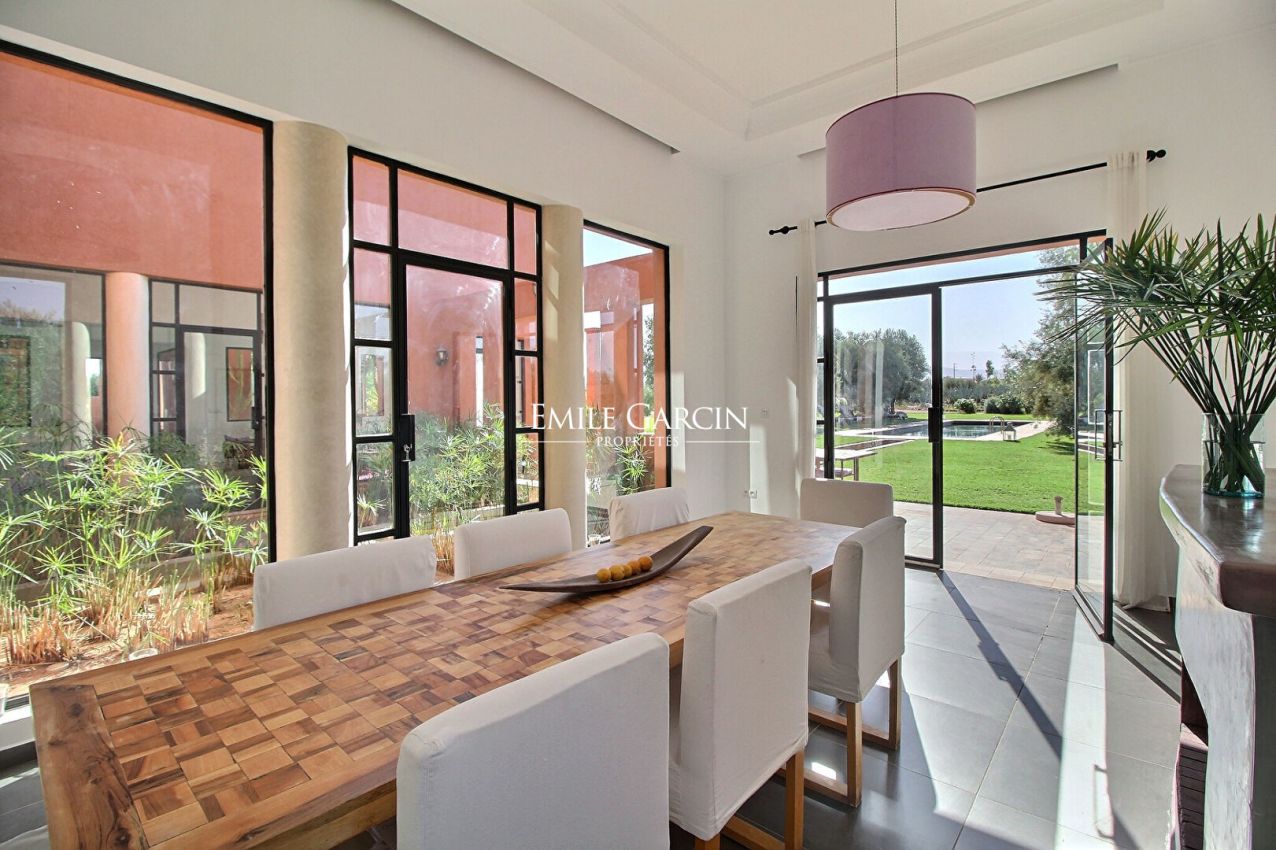 À vendre propriété contemporaine sur la route d'Amizmiz à Marrakech - Emile Garcin Maroc - Image 6